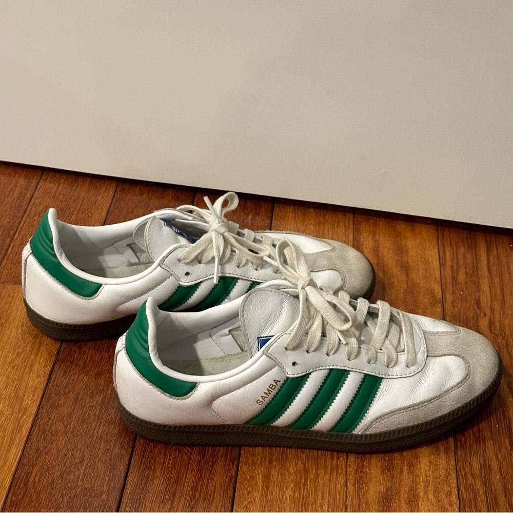 Unisex green and white Adidas Sambas